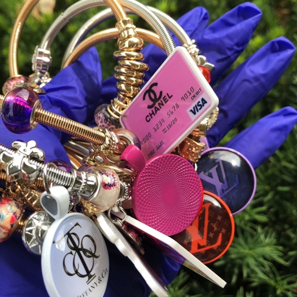 Bracelets - Picture 3 of 3